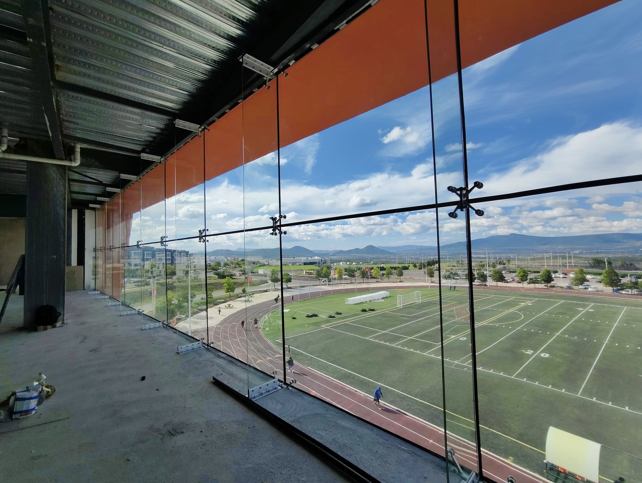 universidad-anahuac-queretaro-polideportivo 2